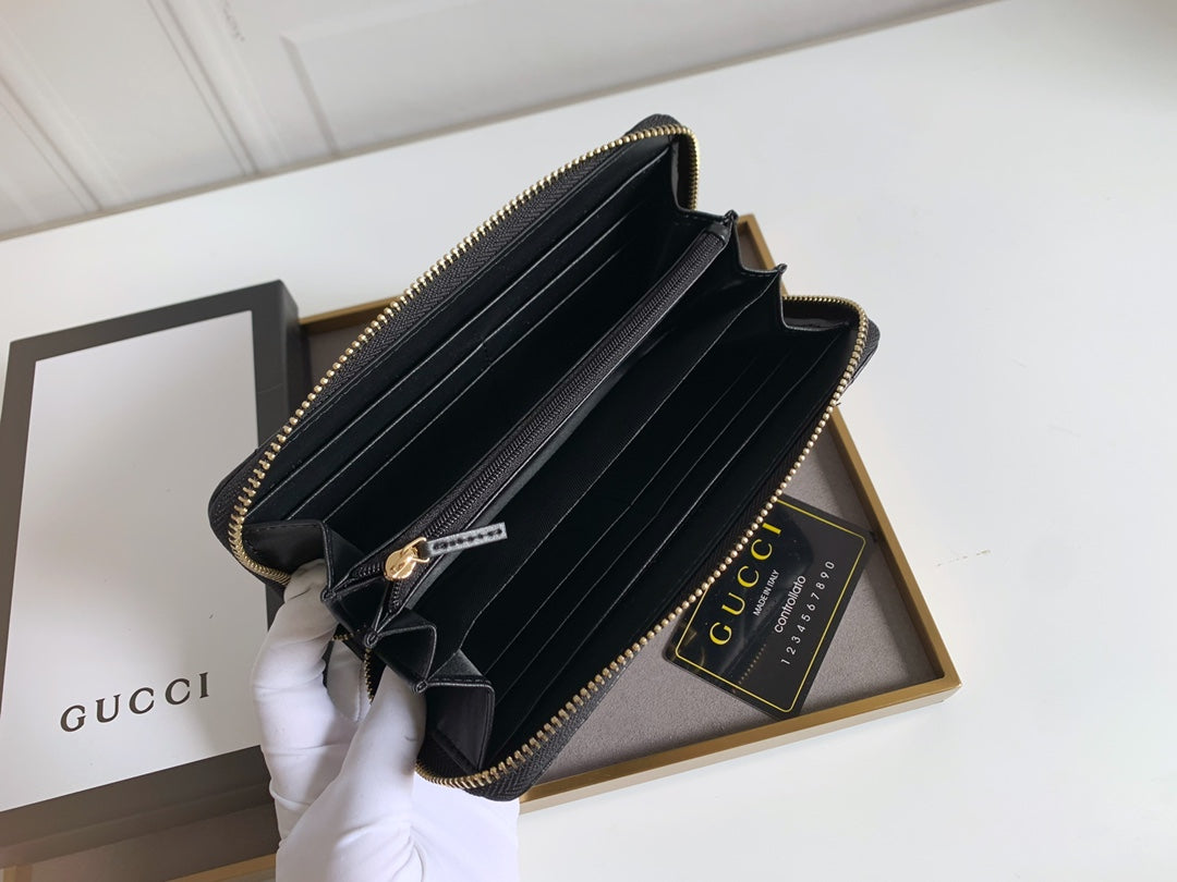 Black Leather GG Marmont Card Case Wallet