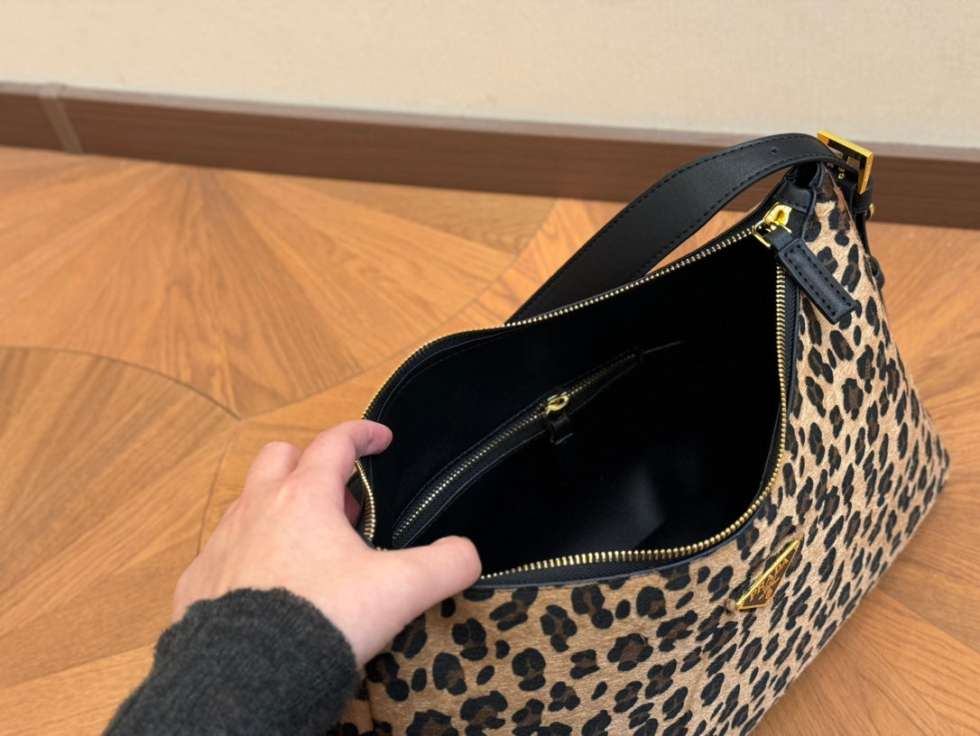 Leopard Print Snap Hobo