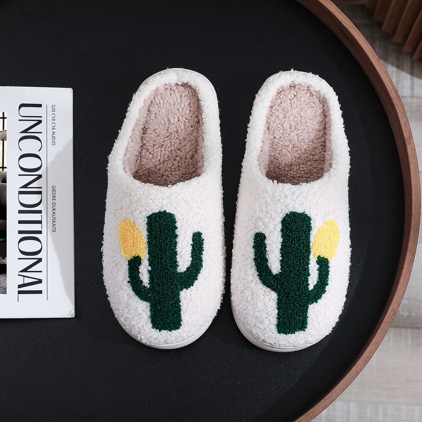 Countryside Fruit Pattern Fuzzy Slippers