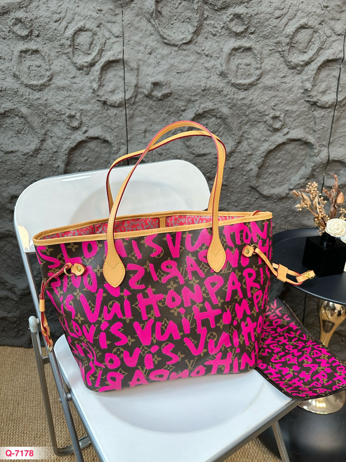 Neverfull Graffiti Fushsia GM Tote Bag