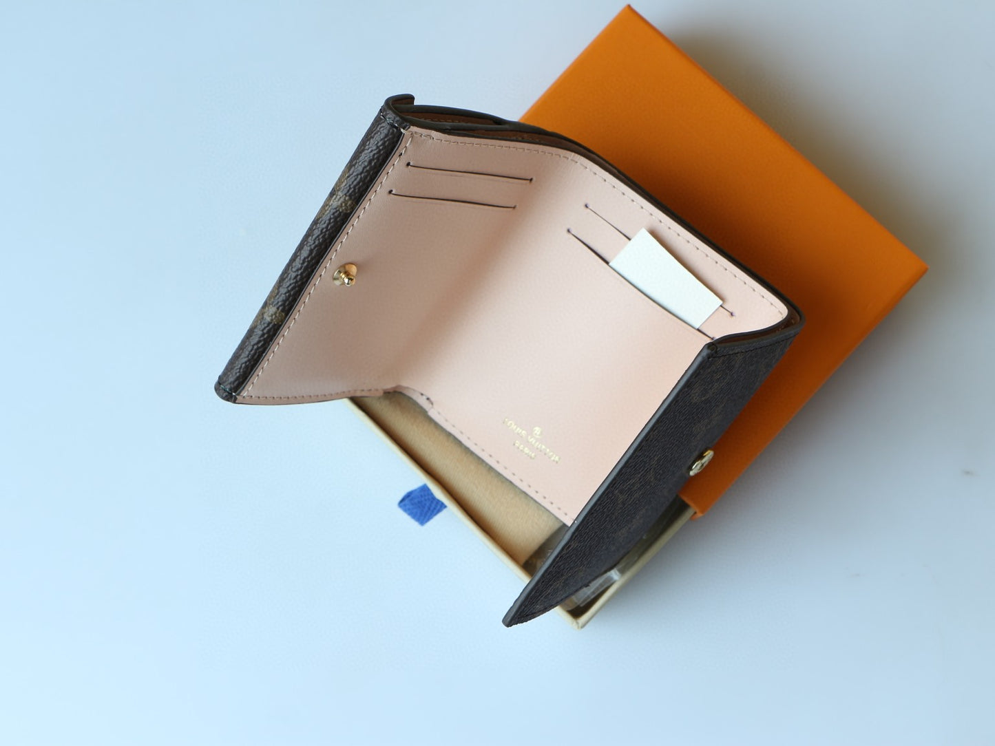 Victorine Wallet