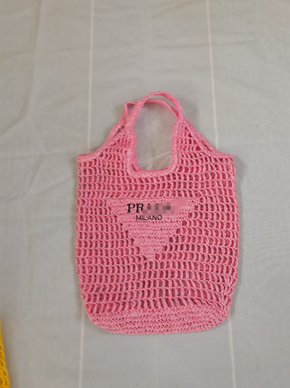 Natural Raffia Knit Tote Bag