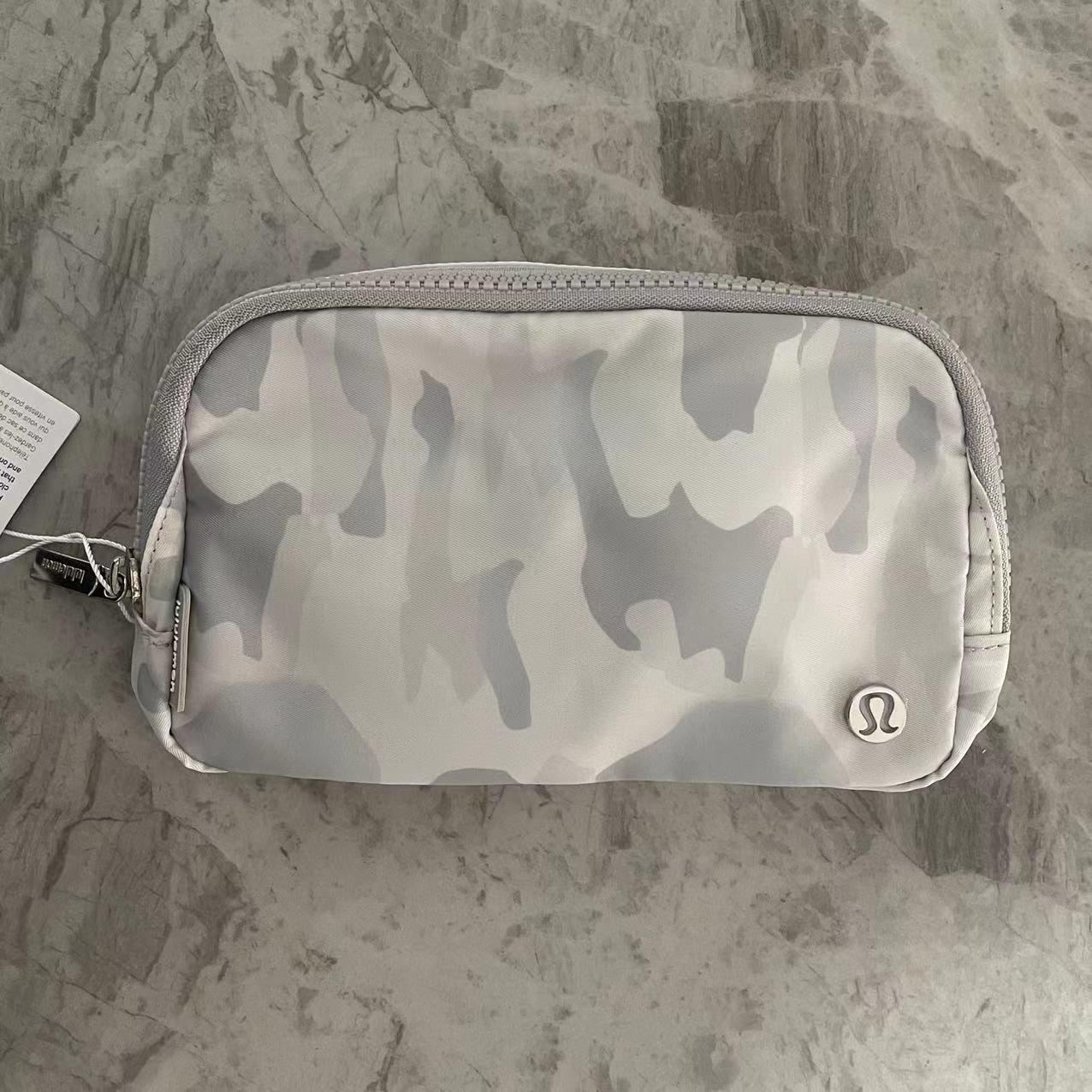Everywhere Belt Bag