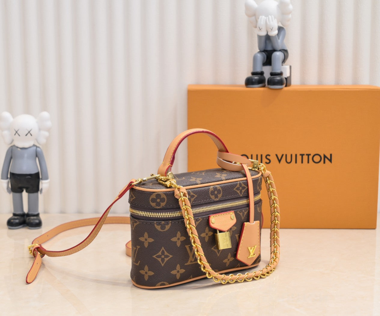 Vanity Chain Pouch