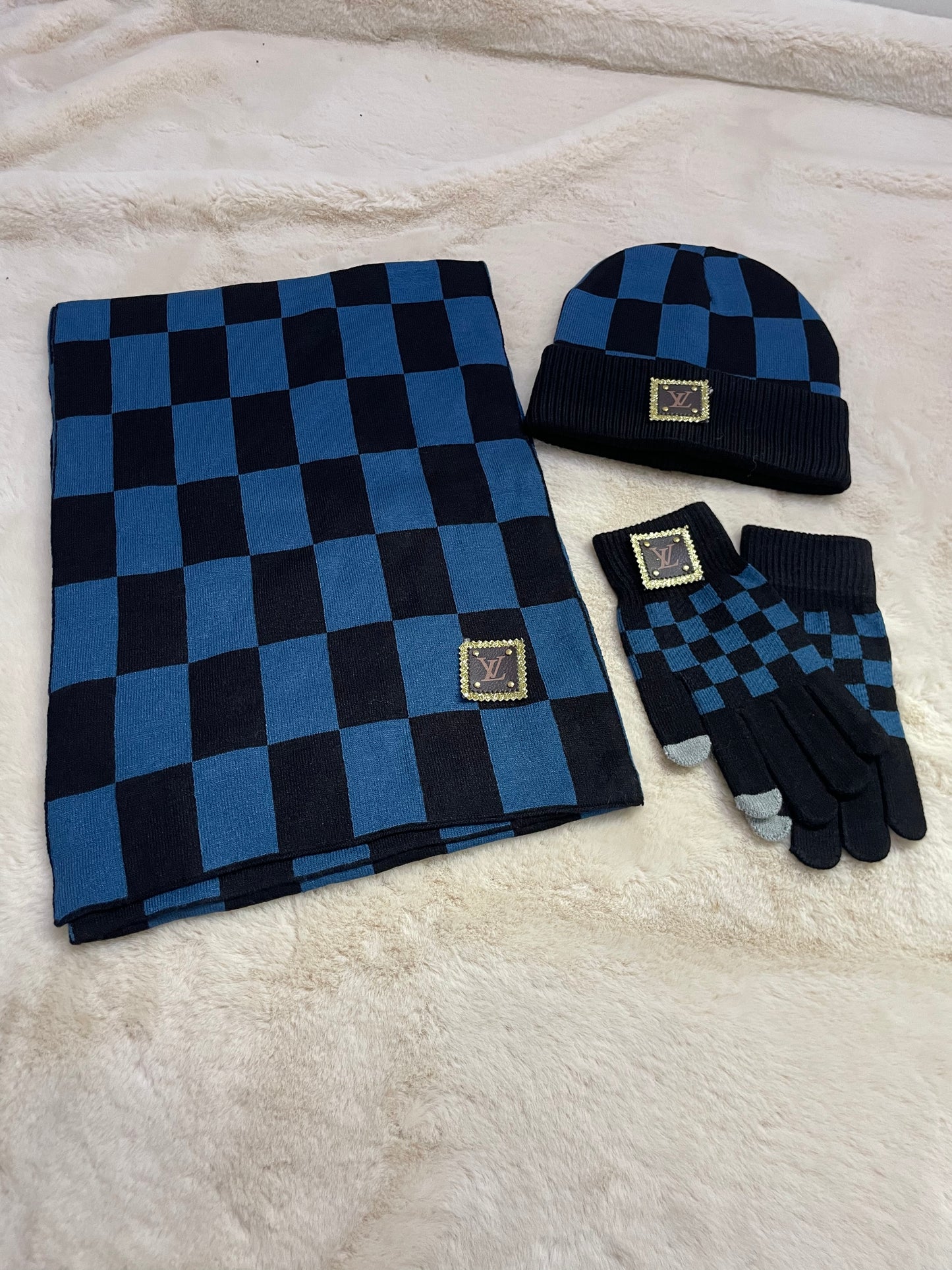 Checkered Wool Beanie Scarf Gloves 3pcs Set