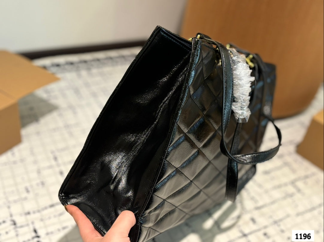 Lambskin Quilted Maxi Icare Shopping Tote