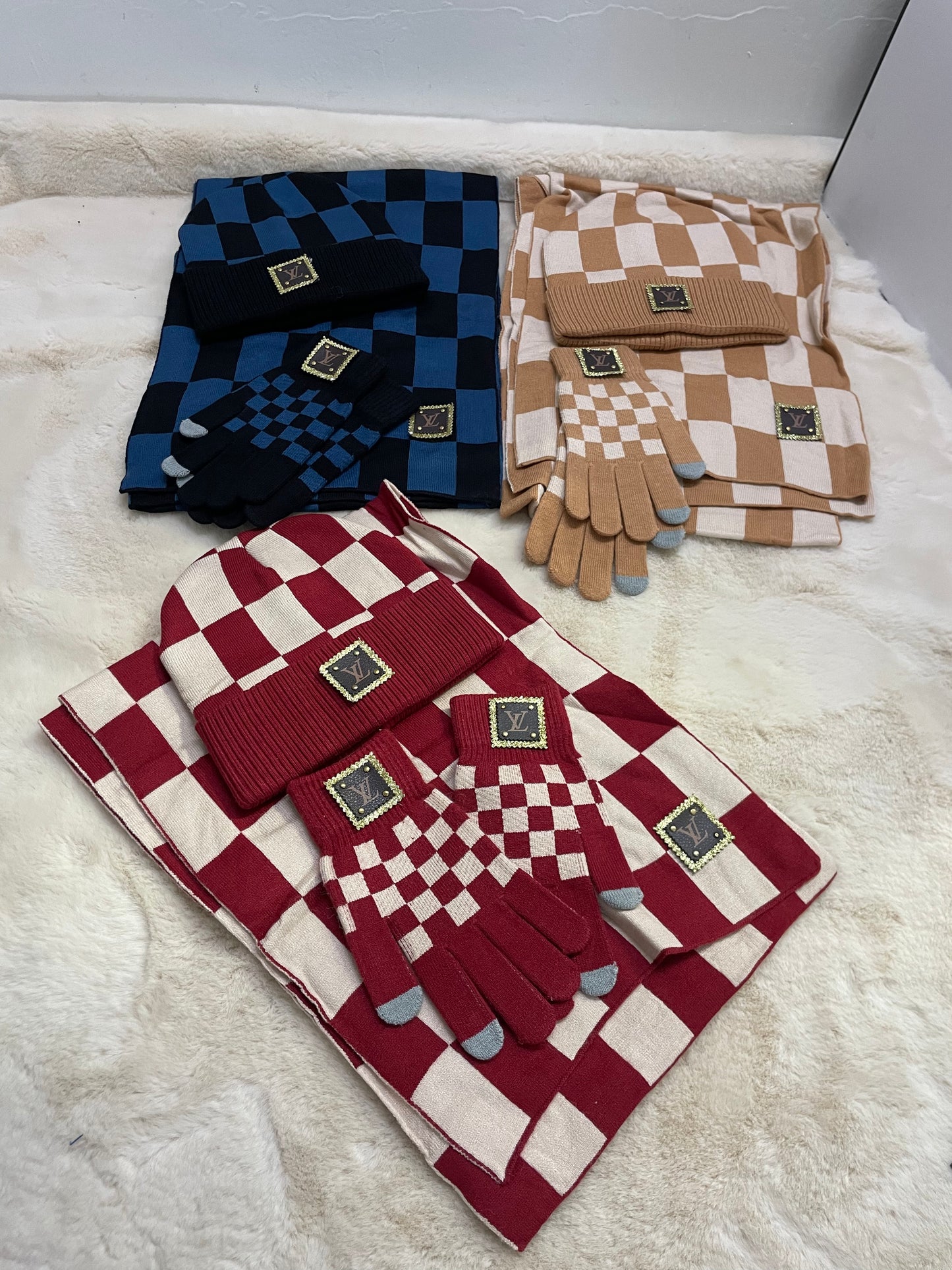 Checkered Wool Beanie Scarf Gloves 3pcs Set