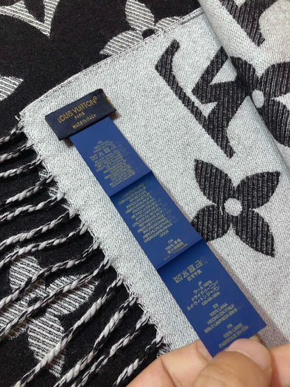 Double-Sided Jacquard Imitation Cashmere Monogram Scarf
