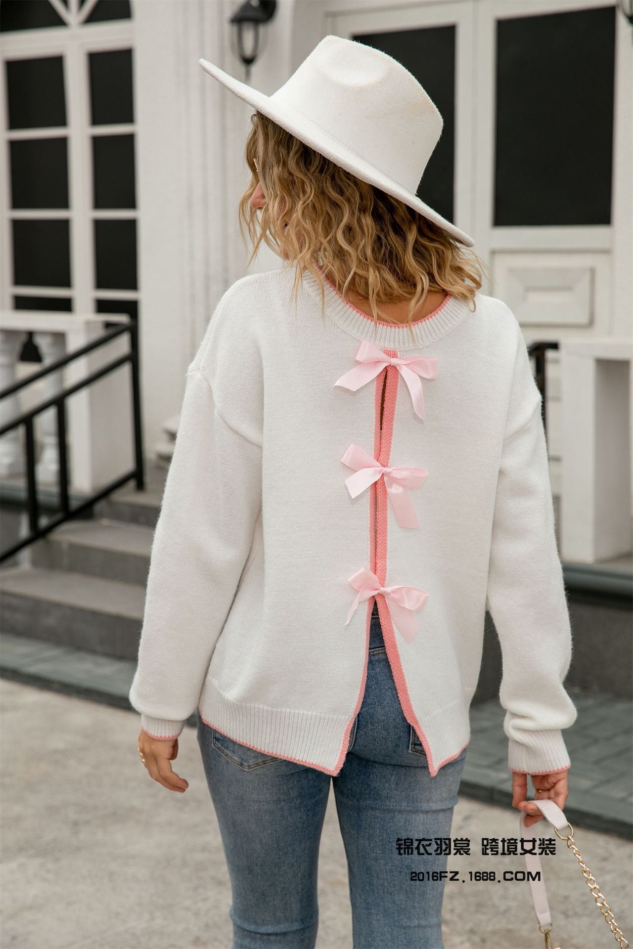 Women Back - bow Sweaters
