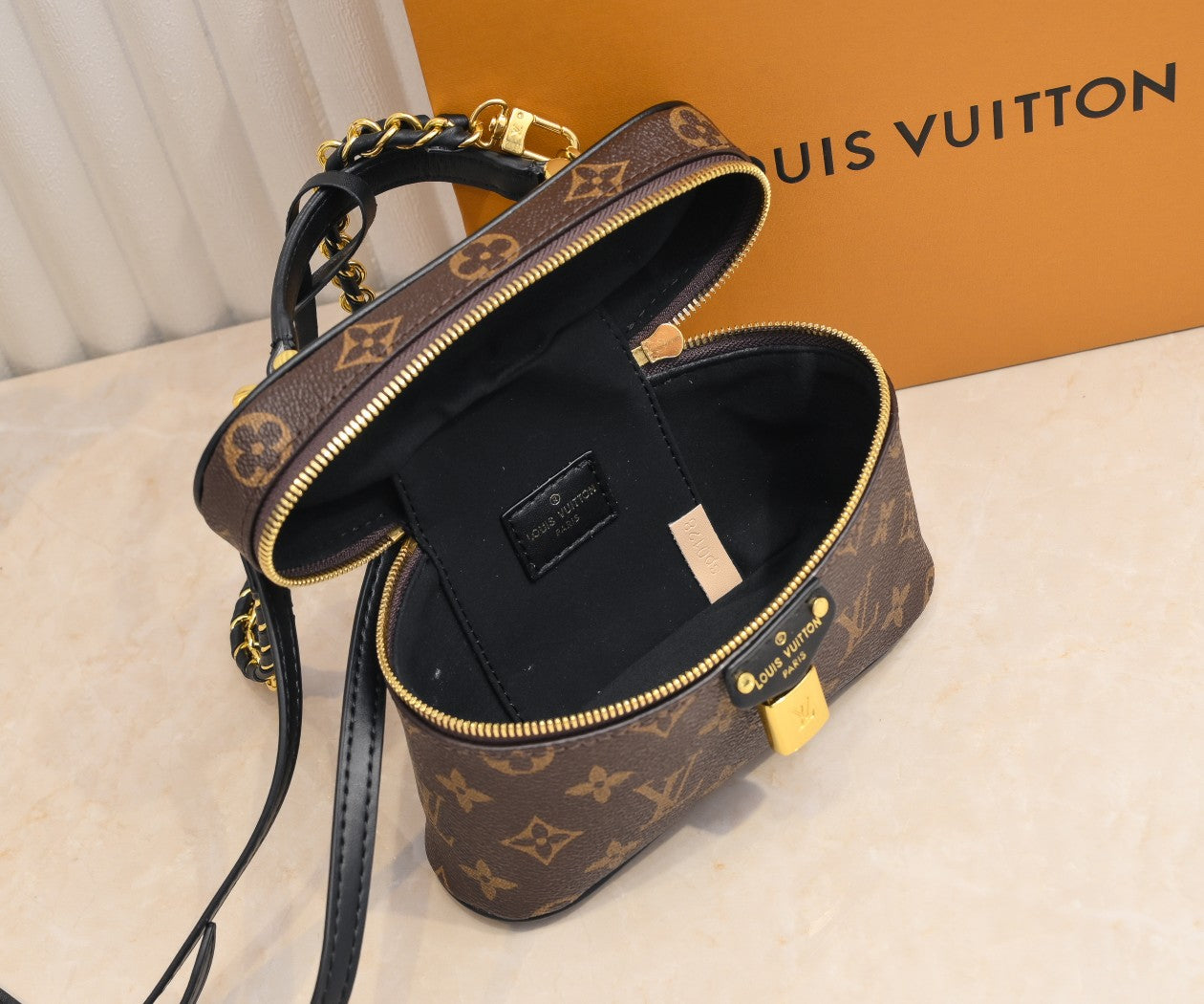 Vanity Chain Pouch