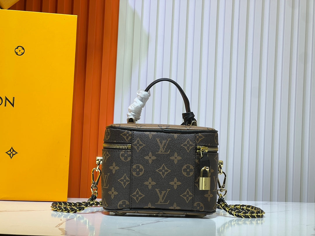 Vanity Chain Pouch